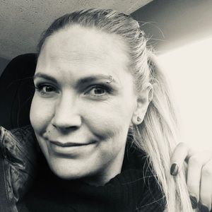 Meet your Posher, Kayzha